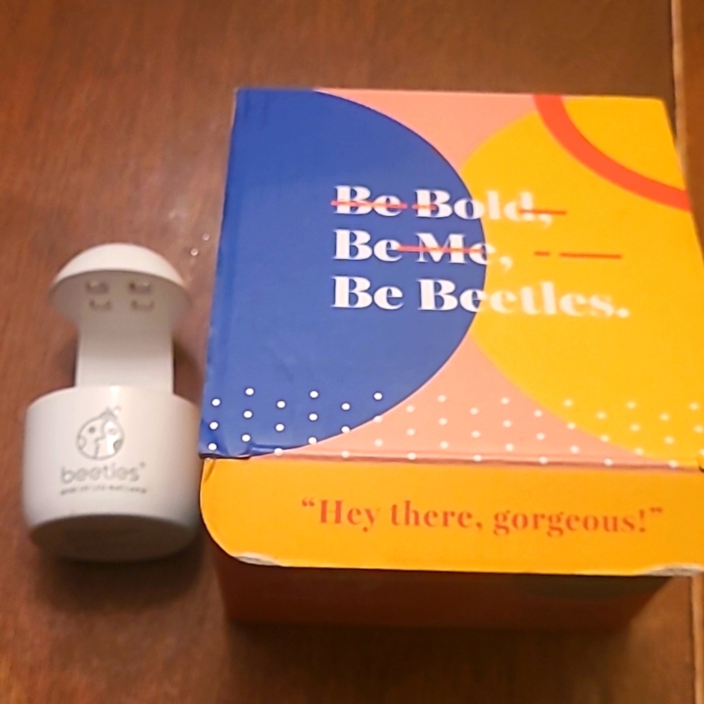 BEETLES MINI UV LED NAIL LAMP & BEETLES NAIL TIPS